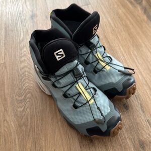 Salomon Cross Hike Women’s Waterproof Hiking Boots